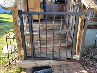 *NEW* Heavy Metal Adjustable Porch/Deck Gate