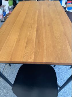 Wood Dining Table with 4 Black Stools – Set