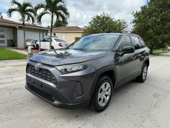 2021 TOYOTA RAV4 LE PERFECT CONDITIONS