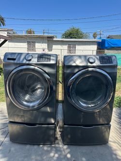 Samsung washer & gas dryer set