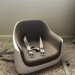 Oxo Booster Seat Taupe