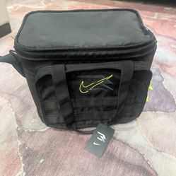 Nike lunch box