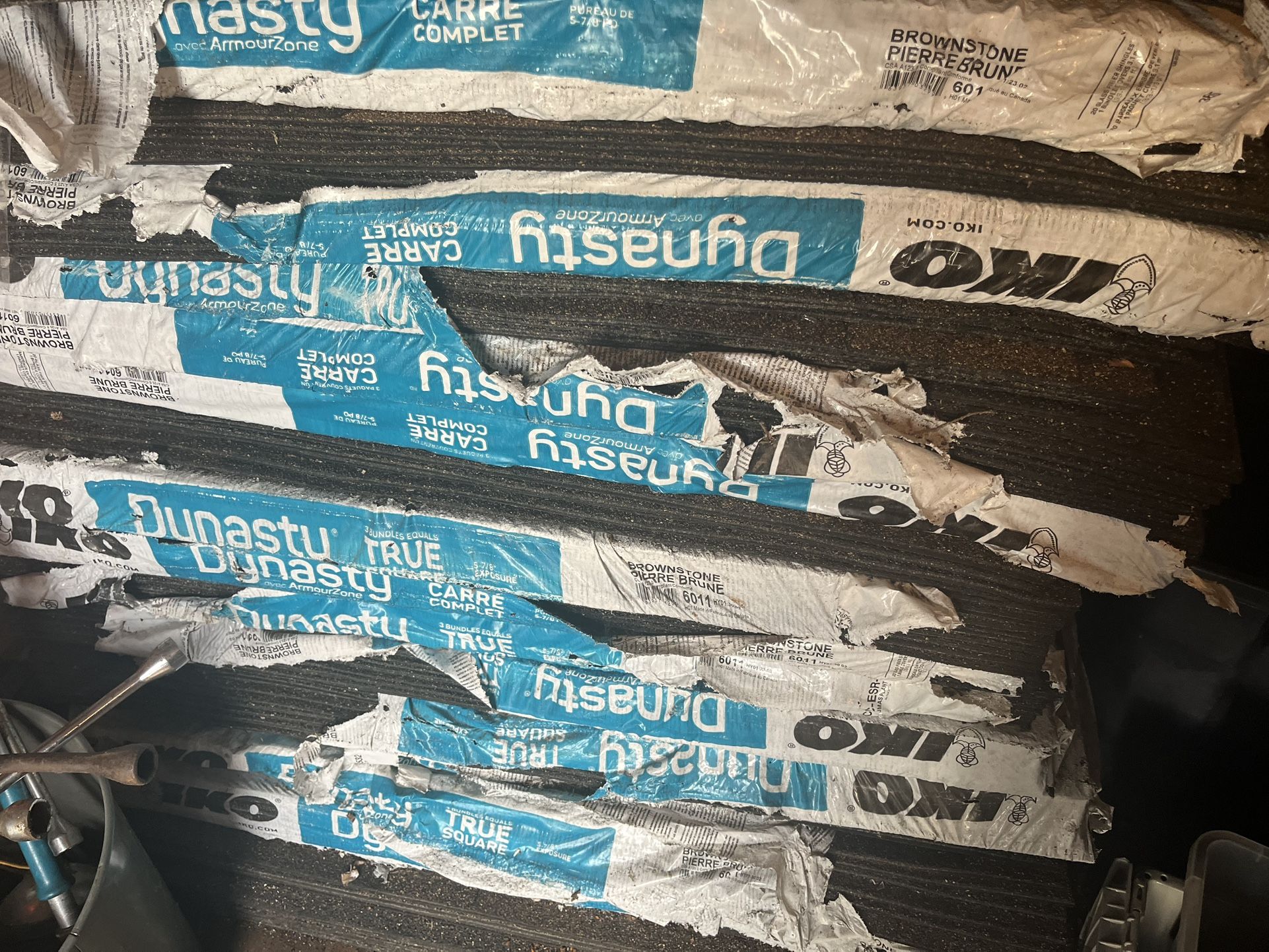 15 Bundles Of  I K O Shingles::Brand New