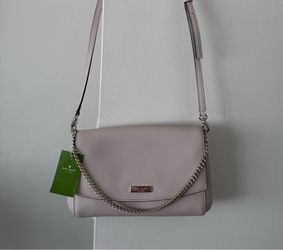 NWT Kate Spade light cream leather crossbody with chain strap