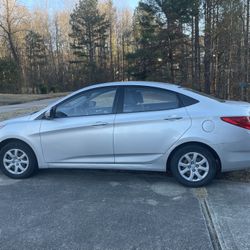 2012 Hyundai Accent