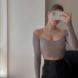 Pull&Bear Long Sleeve Top Size S Never Worn With tags