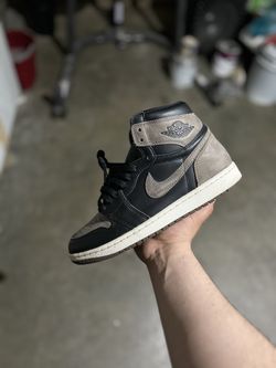 Jordan 1 Palomino Sz 9.5 