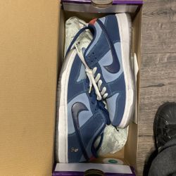 Nike dunks low SB blue and white 