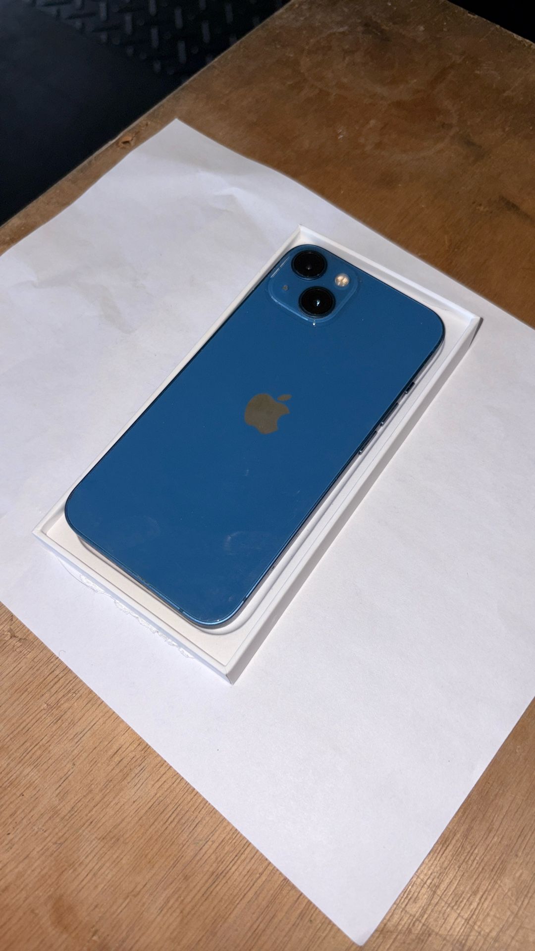 Apple iPhone 13 