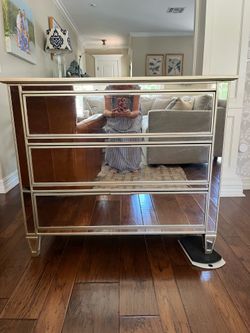 Pottery Barn 3 drawer mirrored dresser