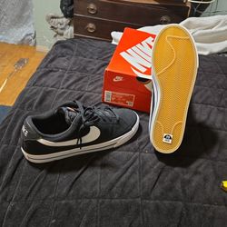 Men's Nikes, Court Legacy Suede 9.5 New In The Box. 