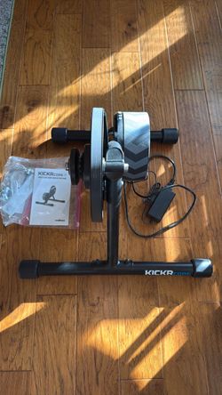 Bike Trainer - Wahoo Kickr Core Zwift One