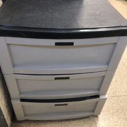 Suncast 3 Drawer Utility Storage cabinet