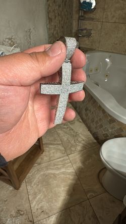 925 Moissanite crucifix pendant