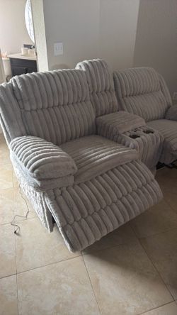 Deluxe Sofa - Fuzzy & Soft Gray