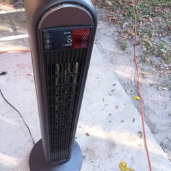 LIKE NEWBLUE TOOTH AND WIFI DREO SMART FAN. WORKS WITH ANY SMART PHONE, TABLET OR SEVICE