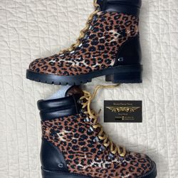 Coach Loren Bootie Leopar   Size 5 