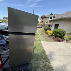 4u Mini fridge 