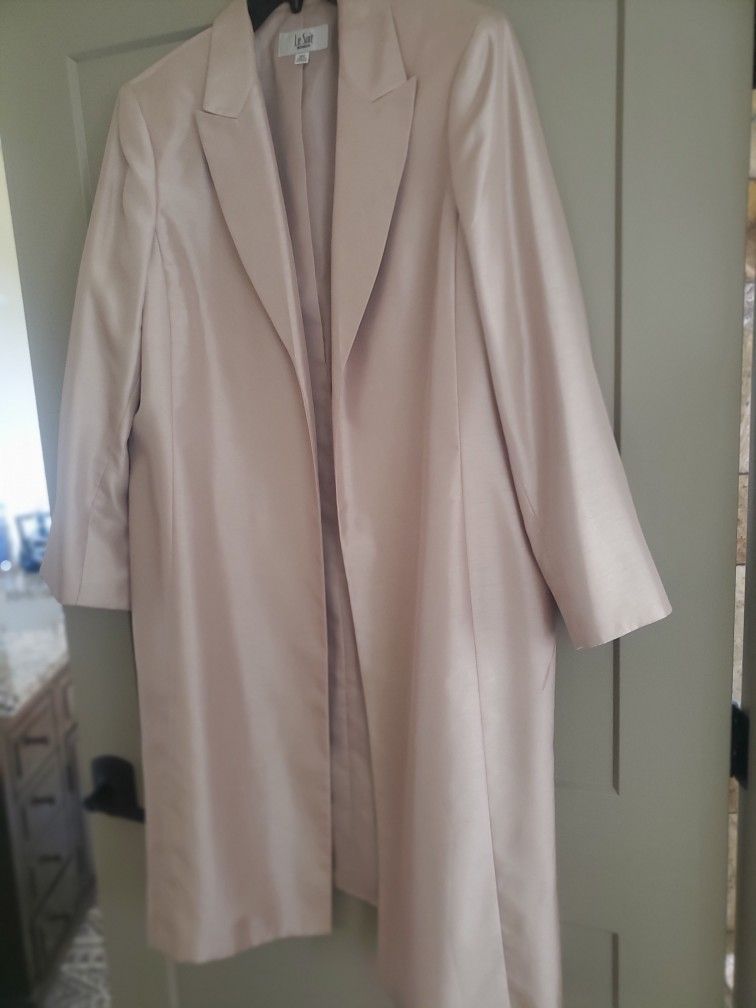 Beautiful 2 Piece Dress Suit 18 W