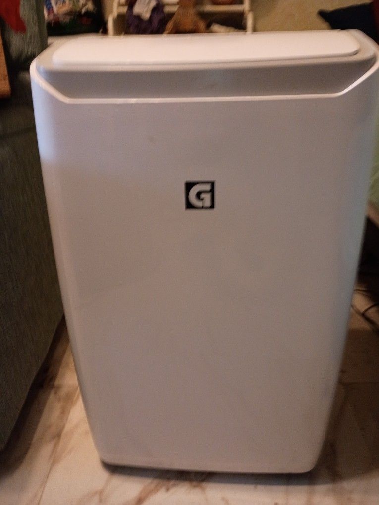 Garvee 1400 BTU Portable AC LIKE NEW
