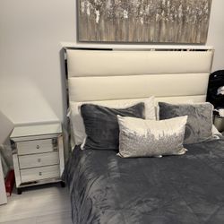 Queen Bedroom Set 