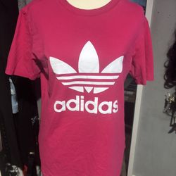 NWOT Pink Graphic Tea