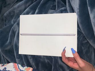 iPad 32 GB (6th generation) Wi-Fi