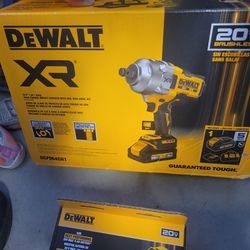 Coreless 3/4" drive Dewalt impact