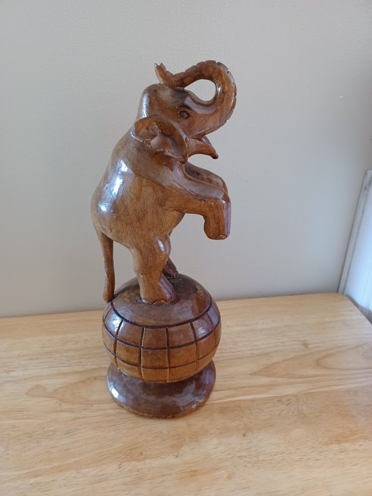 Vintage Wood Elephant Sculpture Decor