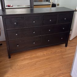 Bedroom Set (mirror, dresser, nightstands)