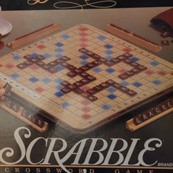 Scrabble Deluxe