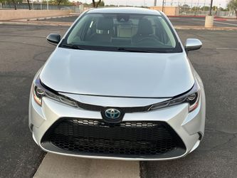 Toyota Corolla Hybrid Sedan