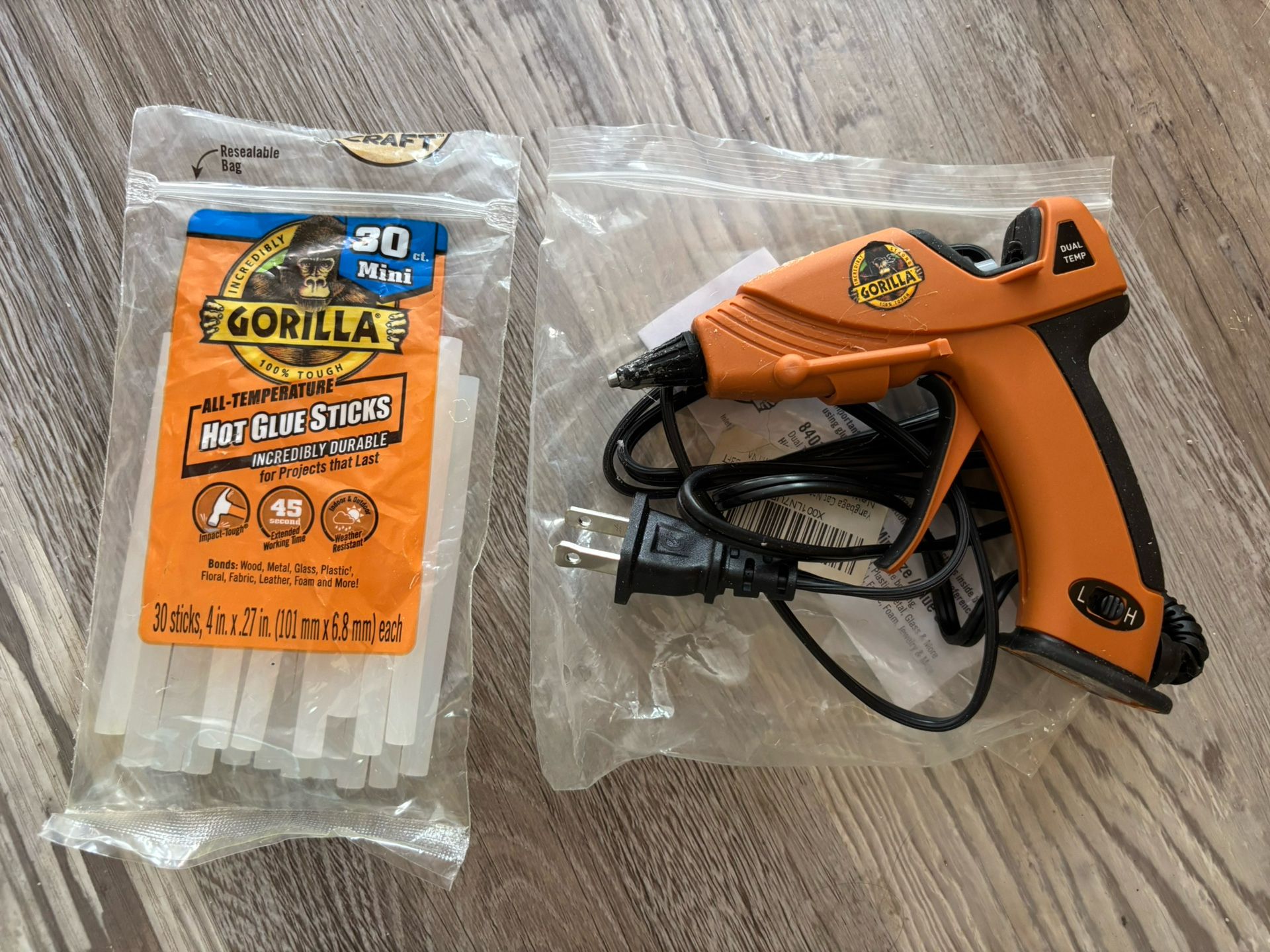 Gorilla Mini Glue Gun And Glue Sticks