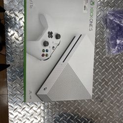 Xbox One S 
