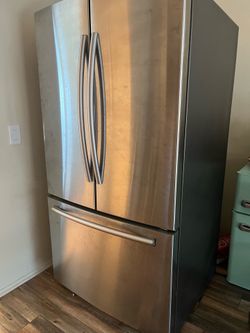 Samsung fridge. Works