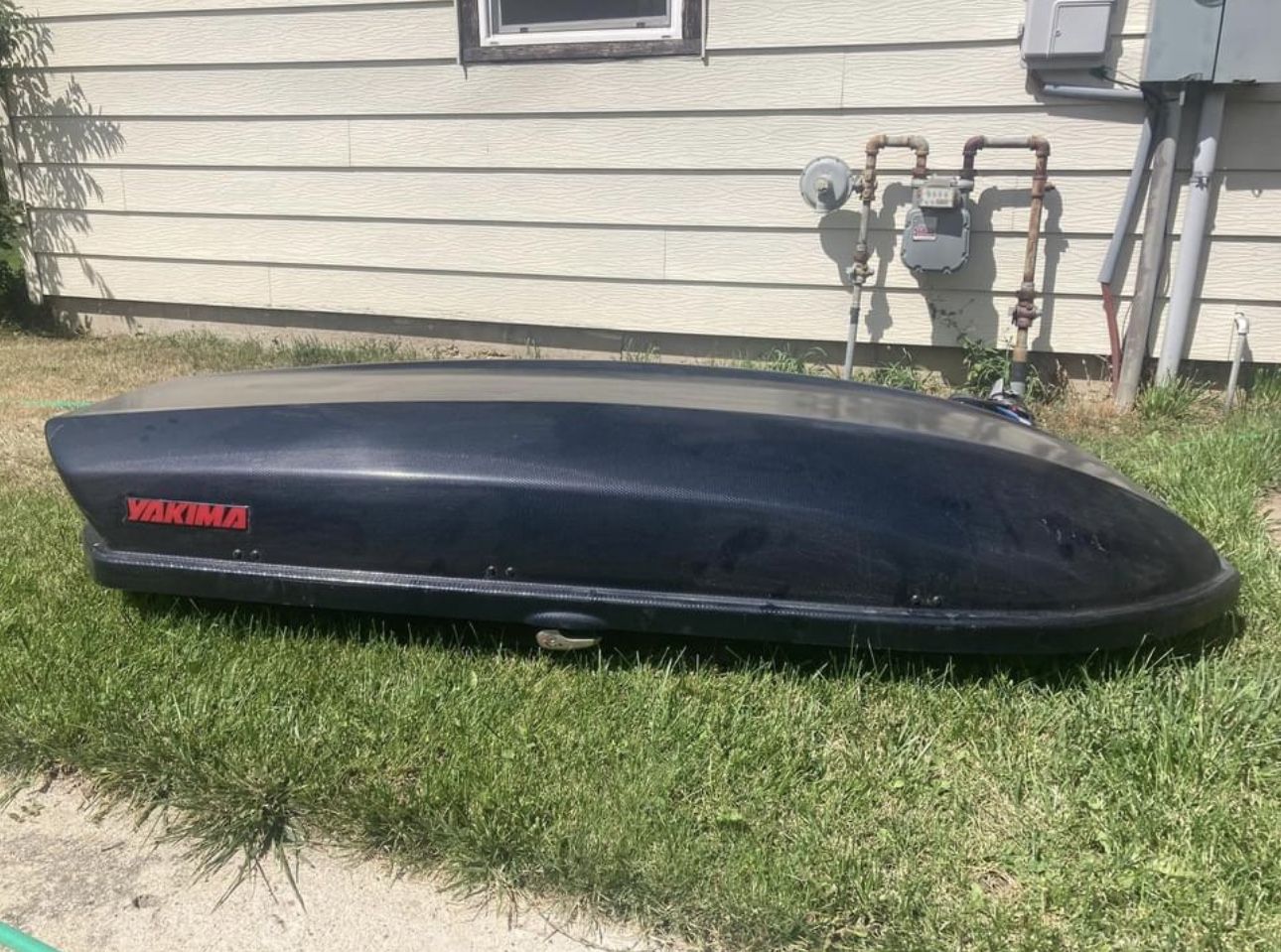 Yakima Skybox 16 Carbonite Roof Cargo Box - Excellent Condition