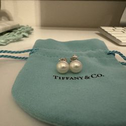 Tiffany And Co Pearl Earrings Sterling Silver 7-8mm