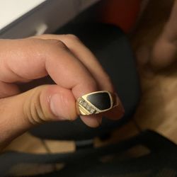 14k Gold Ring 