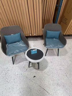 3-Piece Outdoor Patio Furniture Set ā 2 Wicker Chairs & Side Table ā New