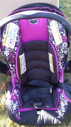 Brand New 4-ever. 4in1 GRACO CARSEAT still in box