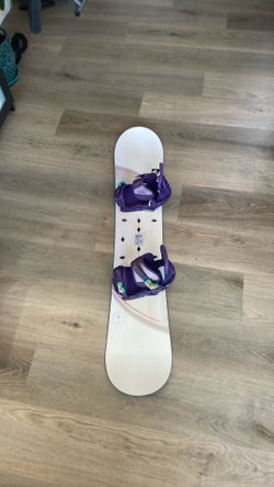 Flow Snowboard 138cm with Burton Citizen Bindings - Womens