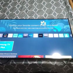 Samsung 50 Inch Smart Tv Like New With Wall Bracket