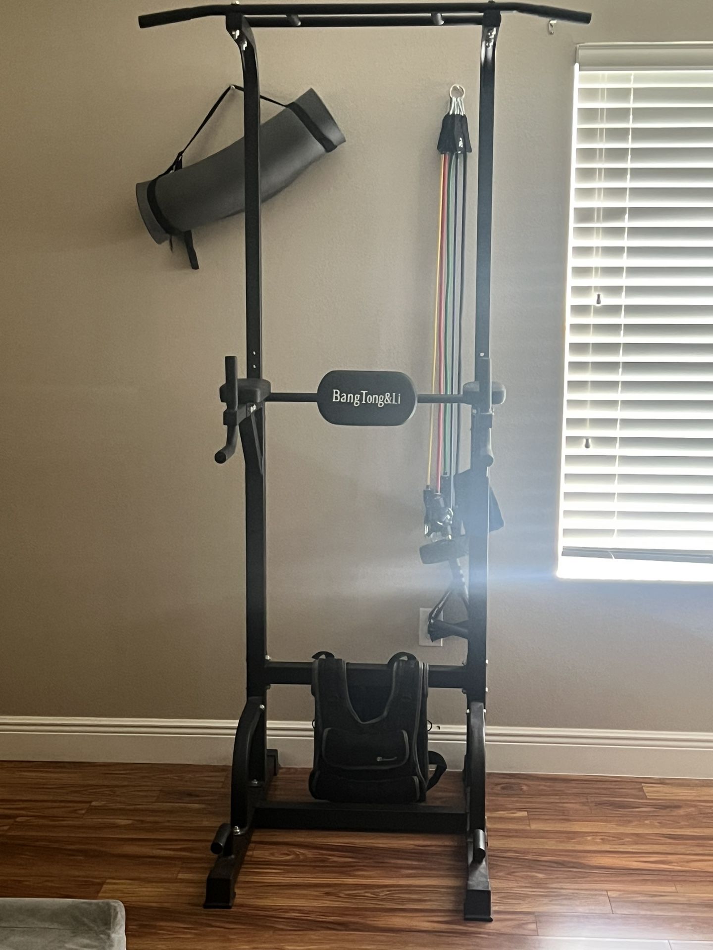 Workout station