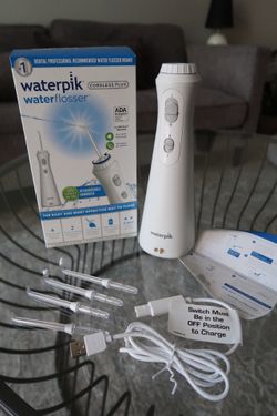 Waterpik WP-400 Cordless Waterflosser • New in Box