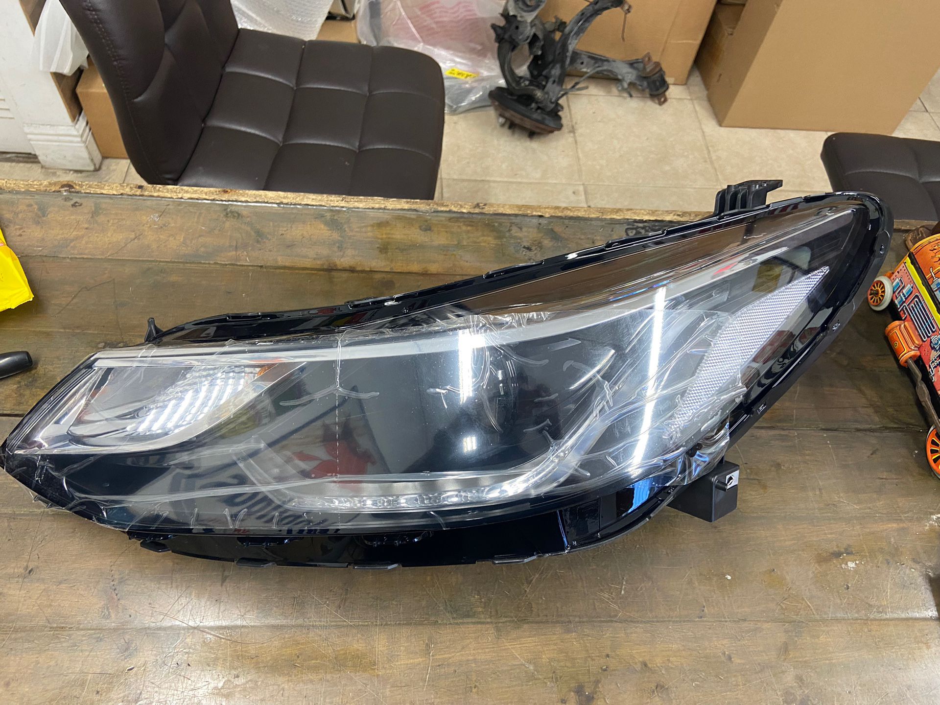 16-19 Chevy Cruze Left Driver Headlight W/ DRL Projector Silver Reflector Like Mexican Built Original