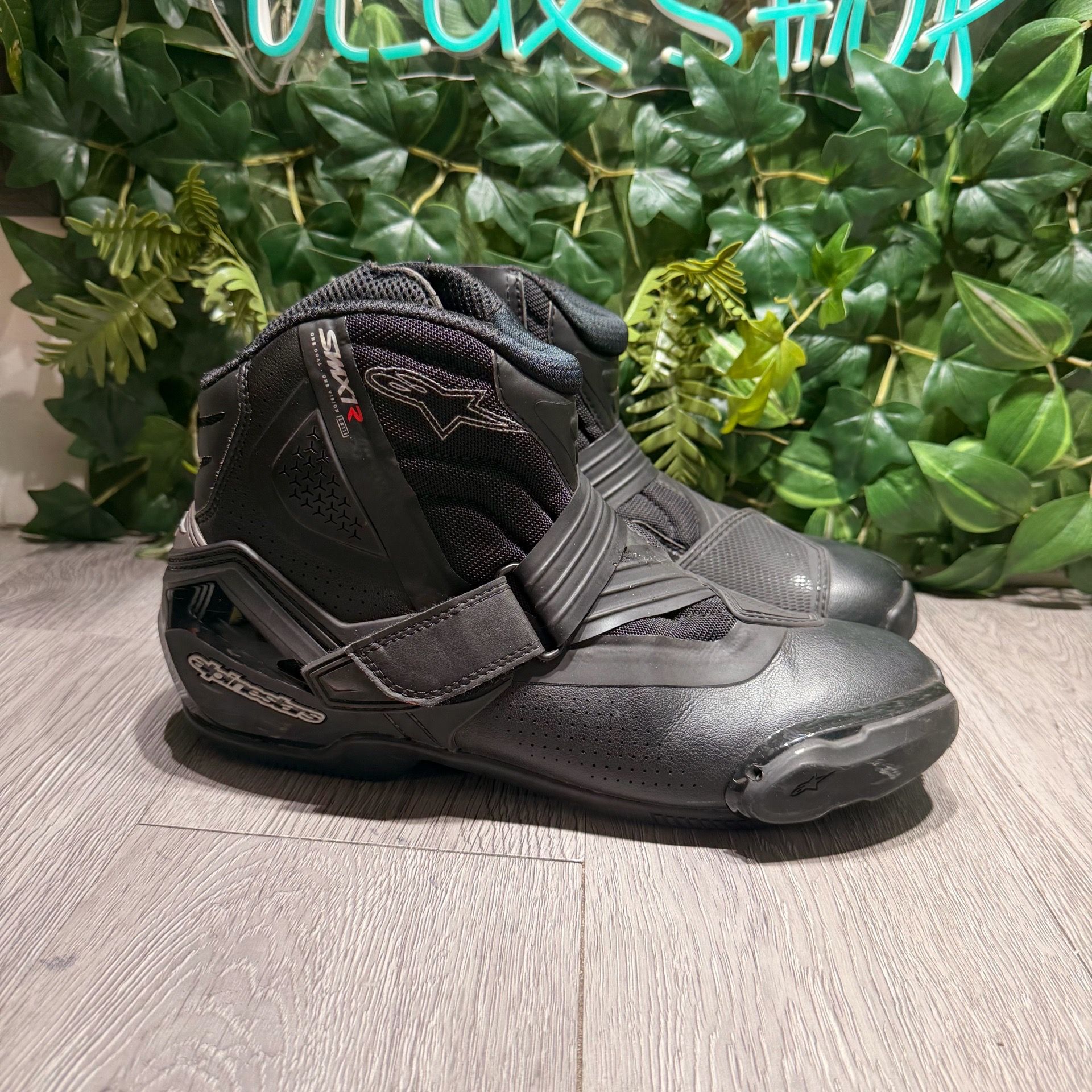 Alpinestars SMX-1R V2 Vented Boots Black, Size 9.5 US (44 EU) READ