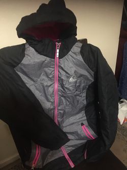 GERRY ‘S Girl Size 14/16 Hooded Jacket. 
