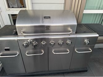 🔥 Downsizing Sale! Kenmore Gas Grill w/ Smoker, Griddle & Propane Tank – $299 OBO