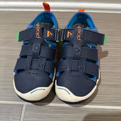 PLAE Sam 2.0 Navy Kids Closed-Toe Sandals – Size 12.5