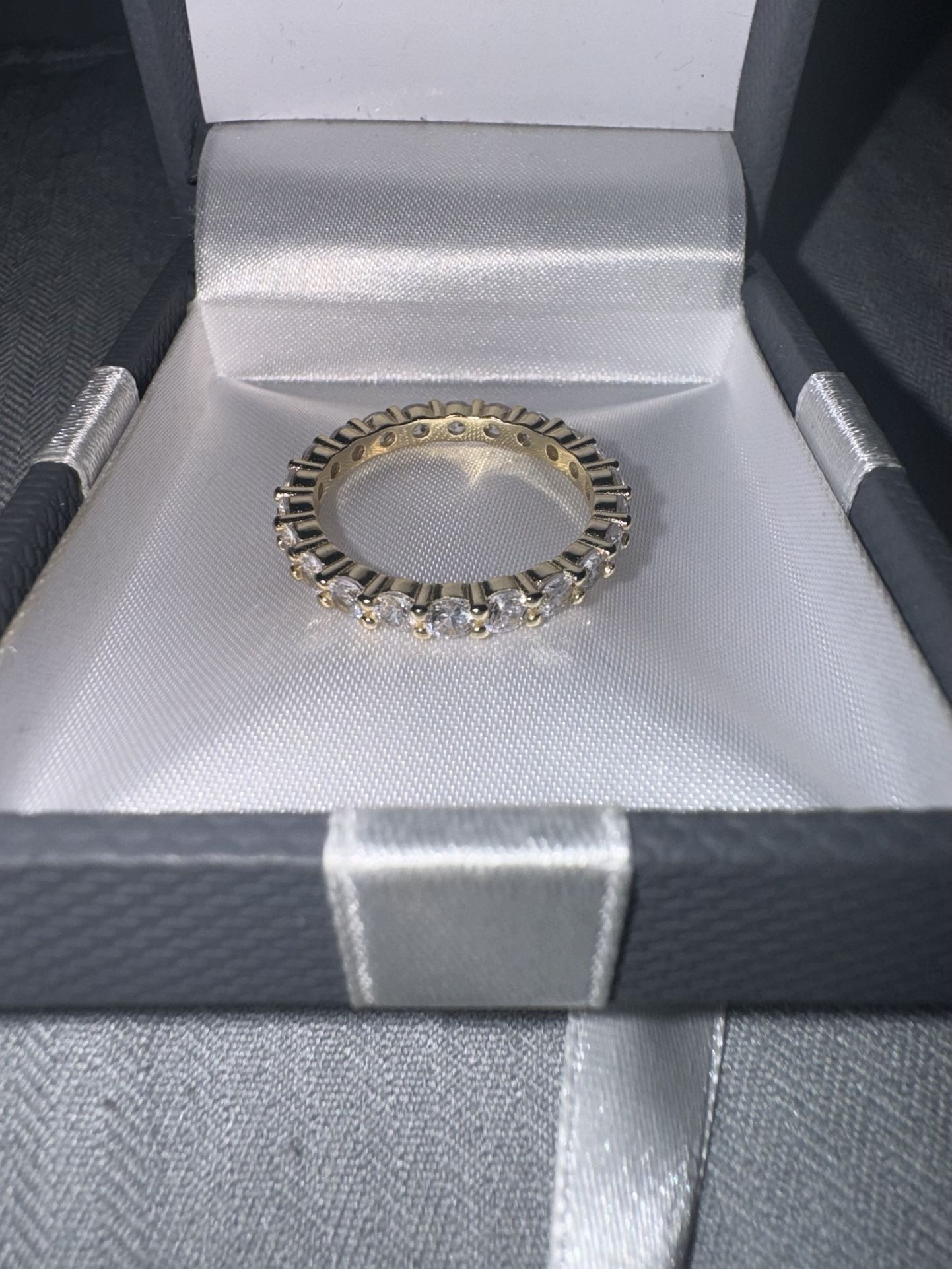 Gold Diamond Ring 